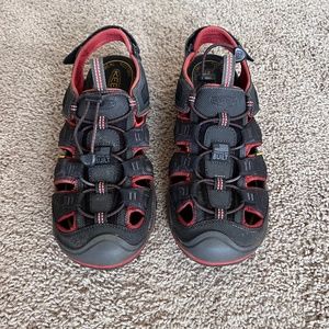 Men's Keen Water Shoes Size 9.5